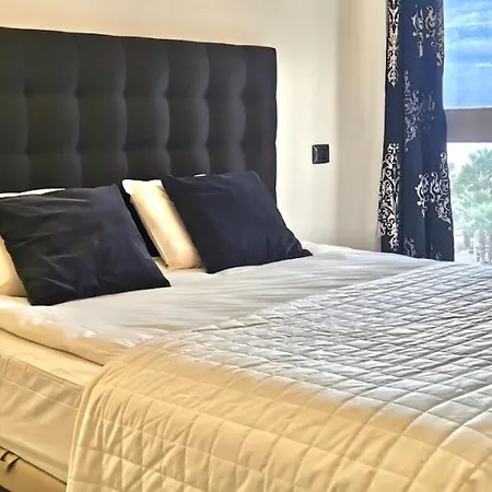 Lovely Apartment With Sea View Bat Yam Exterior photo