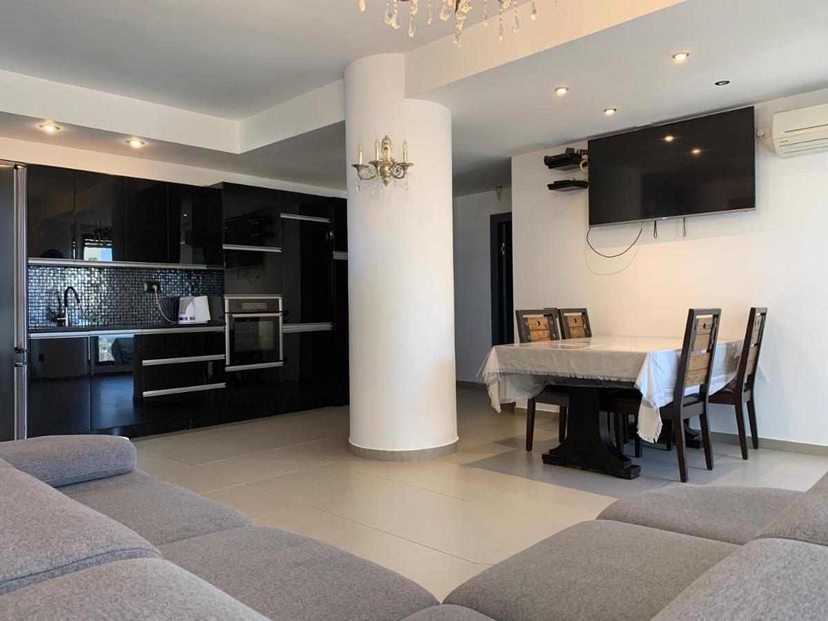 Lovely With Sea View Appartement *