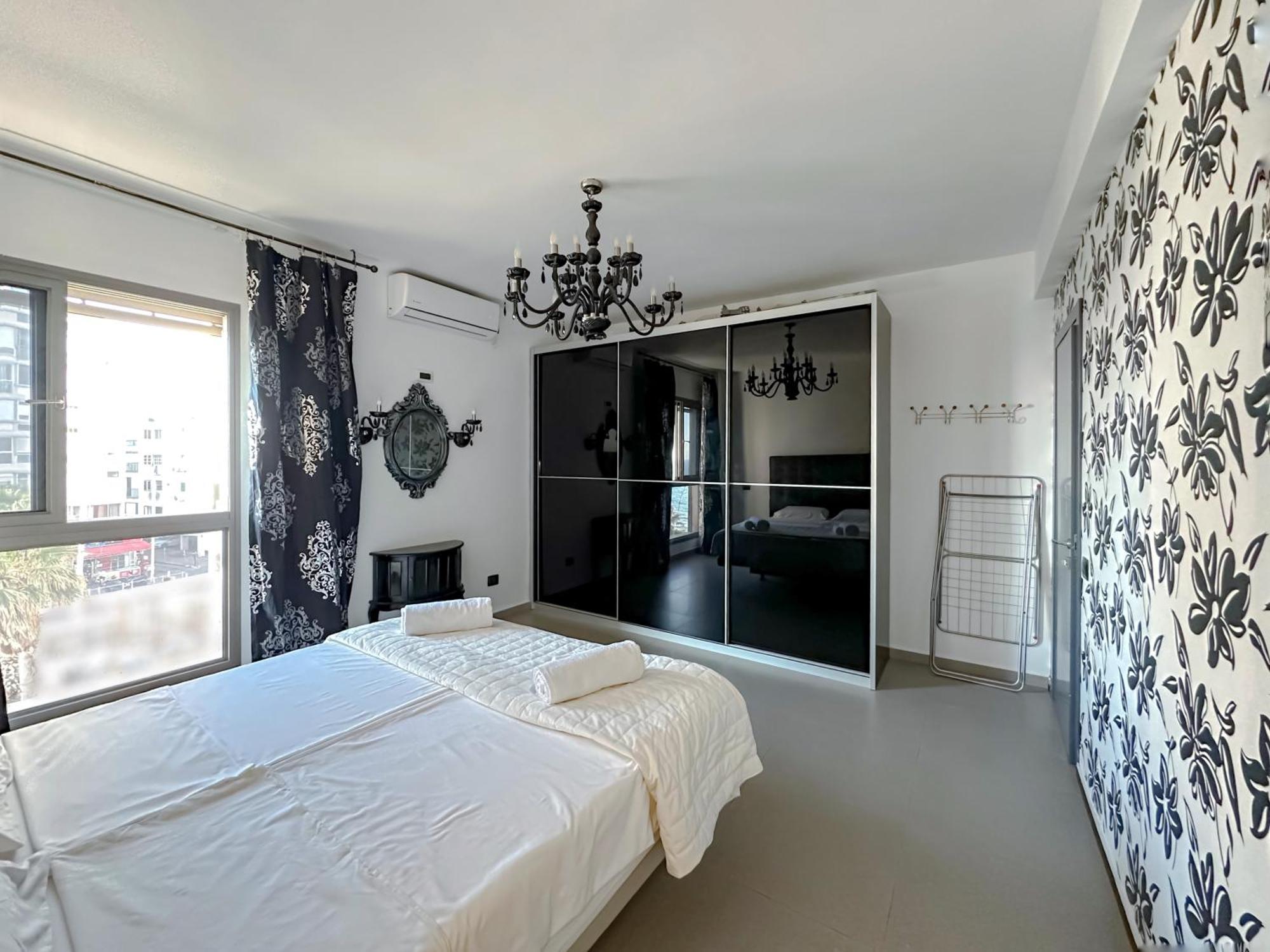Lovely With Sea View Appartement